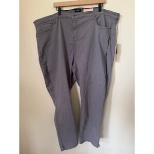 NWT NYDJ Curves 360 Gray Slim Straight Ankle Jeans Size 28